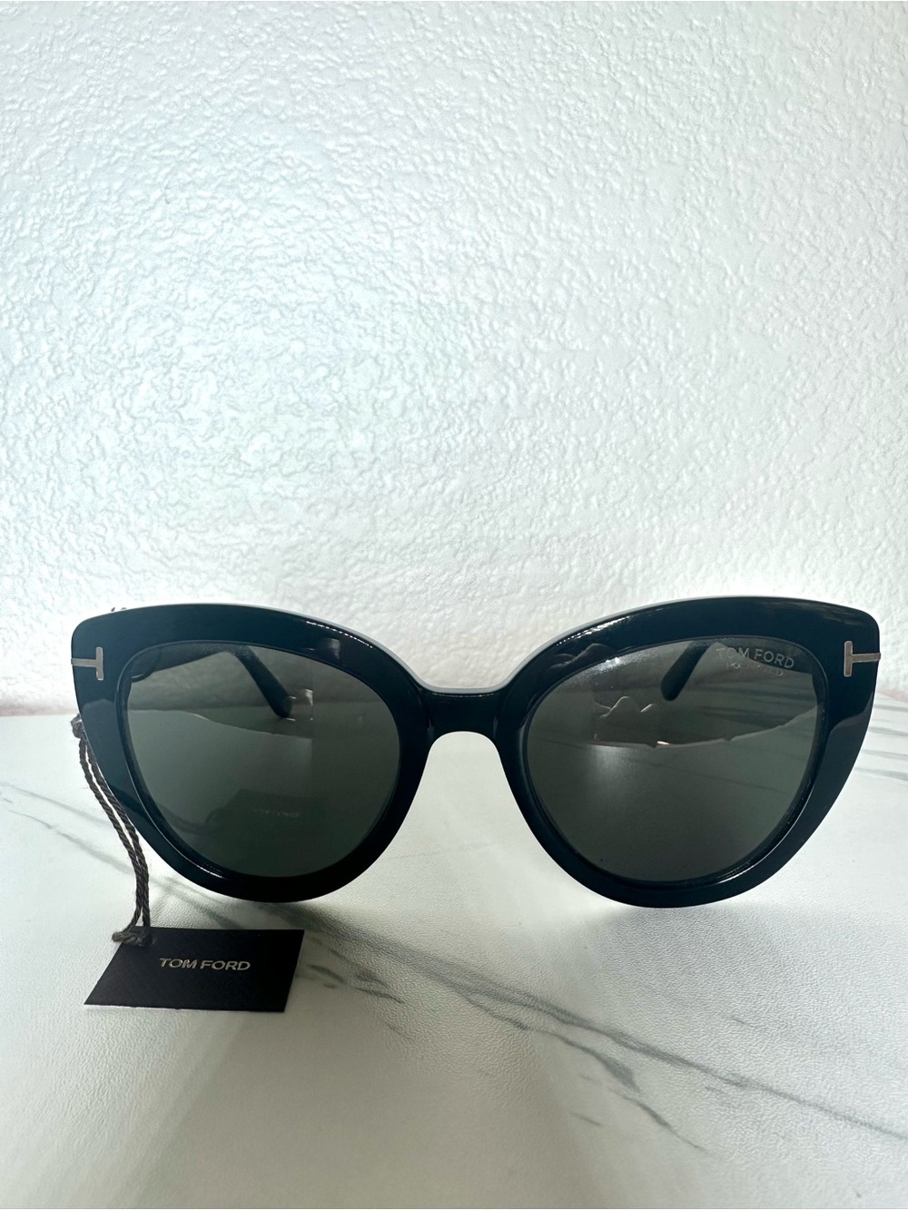 Tom Ford Black Oversized Cat-Eye Sunglasses with Dark Lenses